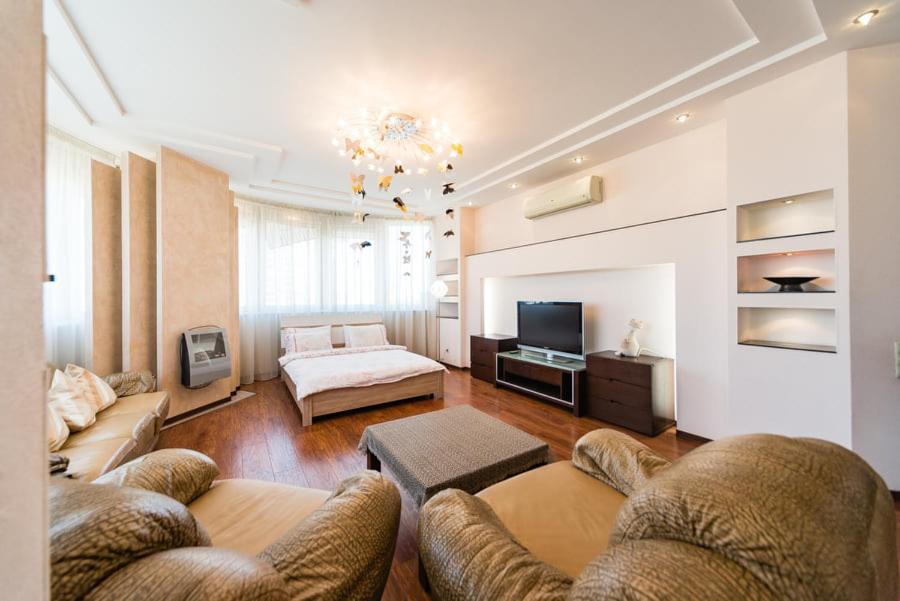 Роскошная 3К Квартира 135М2 На Набережной. Минская Kiew Exterior foto